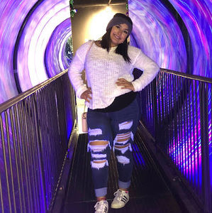 Meet your Posher, Renata